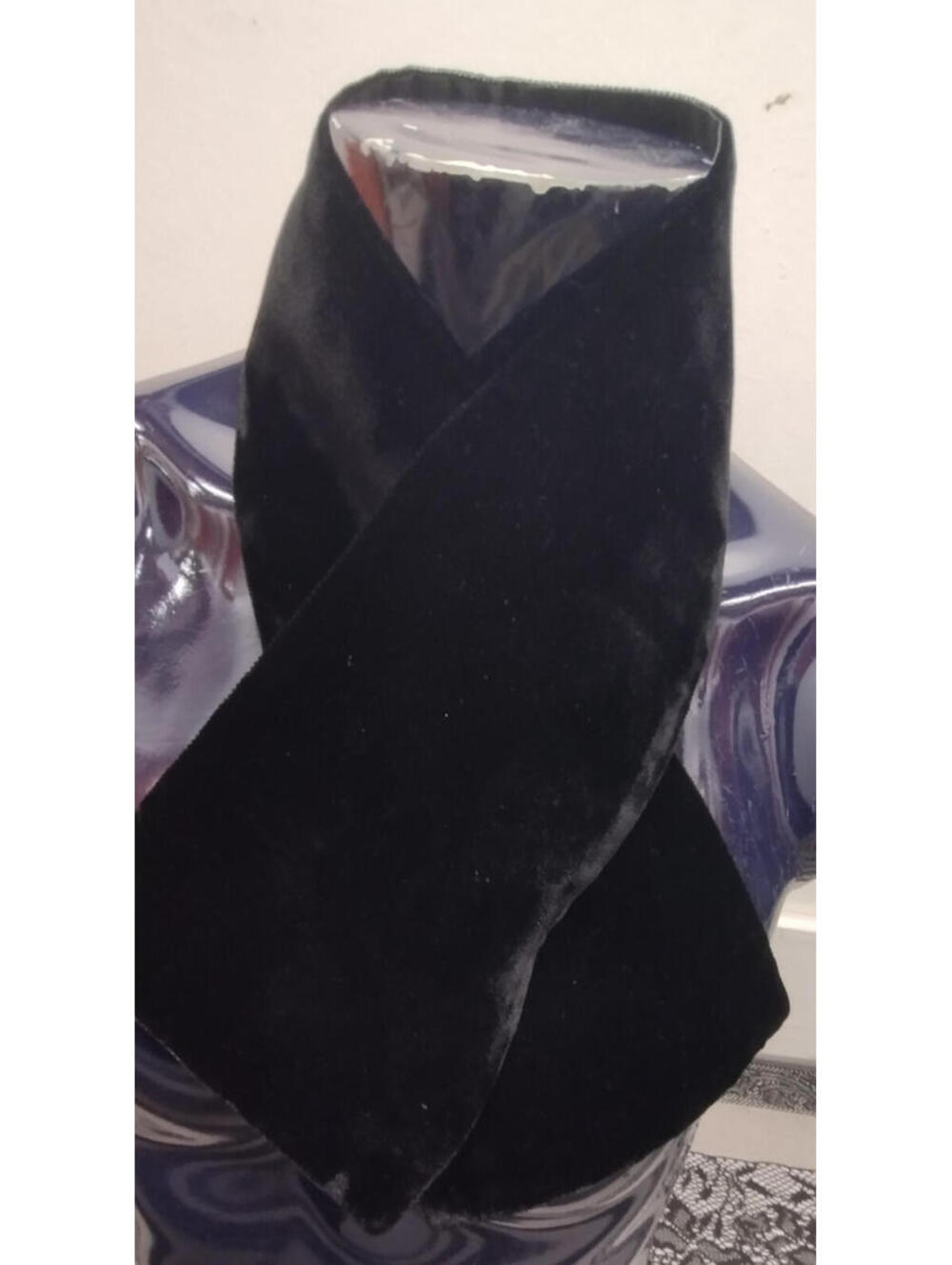 Vintage 1950s Black Velvet Bowtie Tie Scarf 40s Rayon Backing 33 inches Length